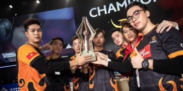 Sau 6 năm, Team Flash vẫn là đội tuyển duy nhất hoàn thành cú Grand Slam trong lịch sử Liên quân Mobile.