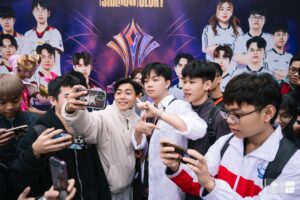 Thần rừng ADC được khán giả vây kín tại chung kết AIC 2025.