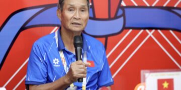 HLV Mai Đức Chung chia sẻ những gương mặt có thể nhận danh hiệu QBV Việt nam 2025. Ảnh: Gia Hân.