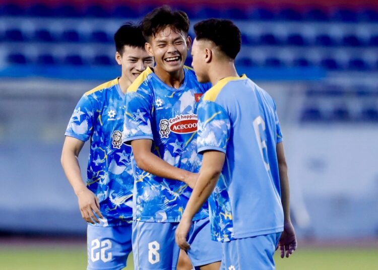 Tiền đạo Bùi Vĩ Hào được gọi trở lại U23 Việt Nam chuẩn bị cho VCK U23 châu Á. Ảnh: Anh Khoa.