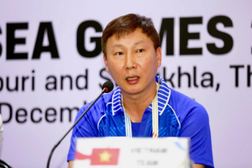 HLV Kim Sang-sik hé lộ điều tối quan trọng trước trận mở màn SEA Games với U22 Lào