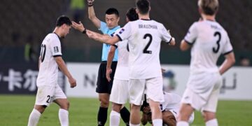 U23 Kyrgyzstan sẽ không thể có sự phục vụ của cầu thủ chủ chốt mang áo số 10 do đã nhận thẻ đỏ sau pha phạm lỗi nguy hiểm (AFC)