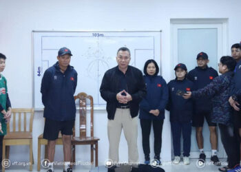 Chủ tịch Trần Quốc Tuấn kịp thời khen thưởng, động viên ĐT nữ Việt Nam sau chiến thắng quan trọng 2-1 trước Ấn Độ.