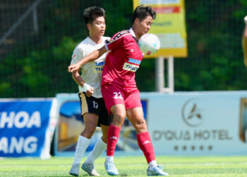 ĐH Thuỷ Lợi (đỏ) là ứng viên sáng giá cho ngôi vương của TNSV THACO Cup 2026. Ảnh: Minh Nguyệt.