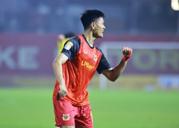 Tiền đạo Gia Hưng ghi bàn thắng quyết định, giúp Ninh Bình FC đánh bại PVF-CAND 3-2 trong trận tứ kết Cúp Quốc gia 2025/26.