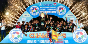ĐH Quốc gia Malaysia đăng quang tại giải bóng đá TNSV Quốc tế lần 2 THACO Cup 2026. Ảnh: Minh Nguyệt.