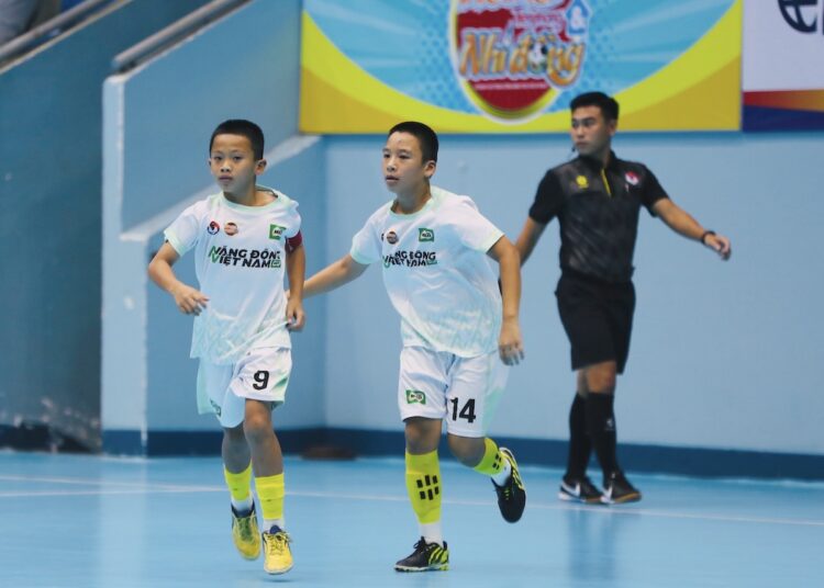U11 CLB Hà Nội giành quyền dự trận chung kết sau loạt luân lưu cân não. Ảnh: Gia Hân.