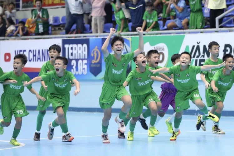U11 HVBĐ Trường Tươi Đồng Nai xuất sắc giành quyền dự vòng tứ kết trong lần đầu tham dự giải. Ảnh: Gia Hân.
